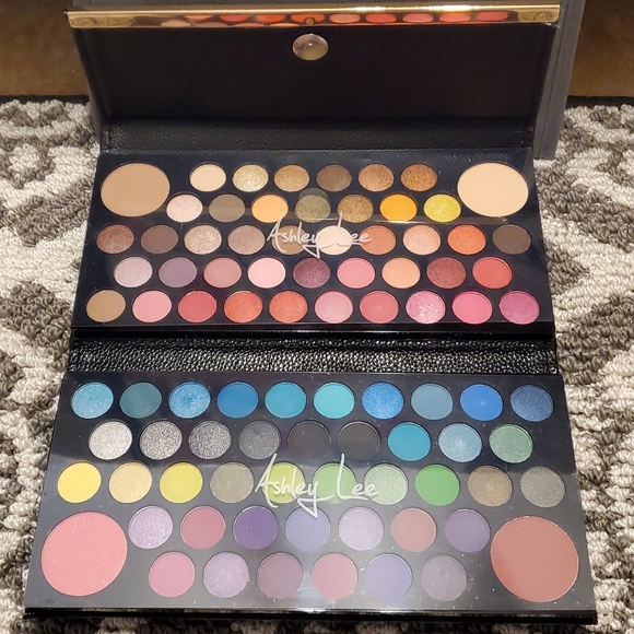 Makeup - Picture 3 of 4